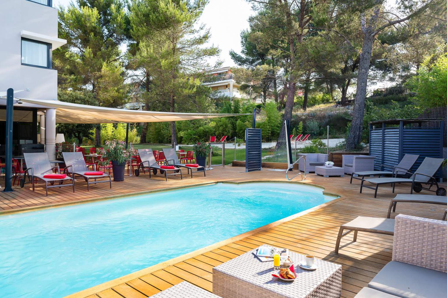 Hotel Pool Aix-en-Provence